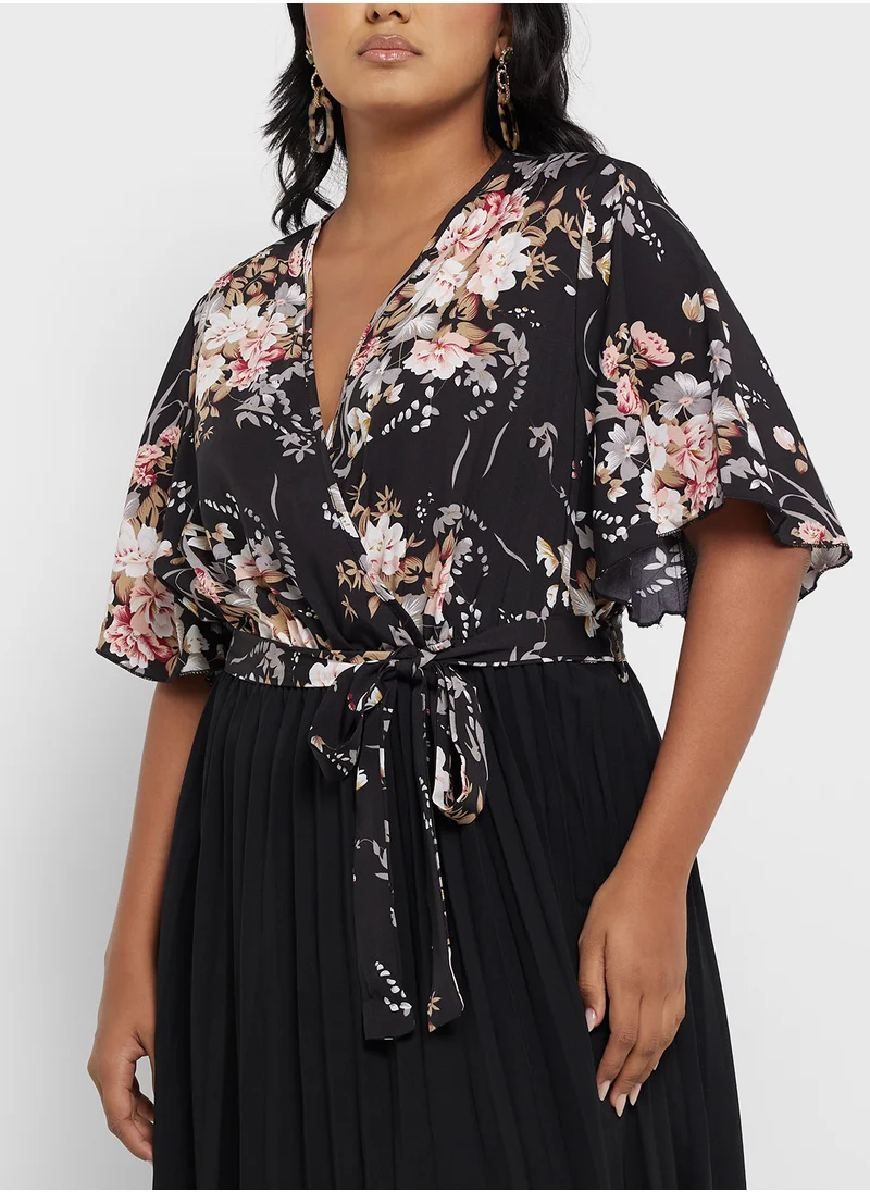 Ella Plus Floral Print Dress With Pleats
