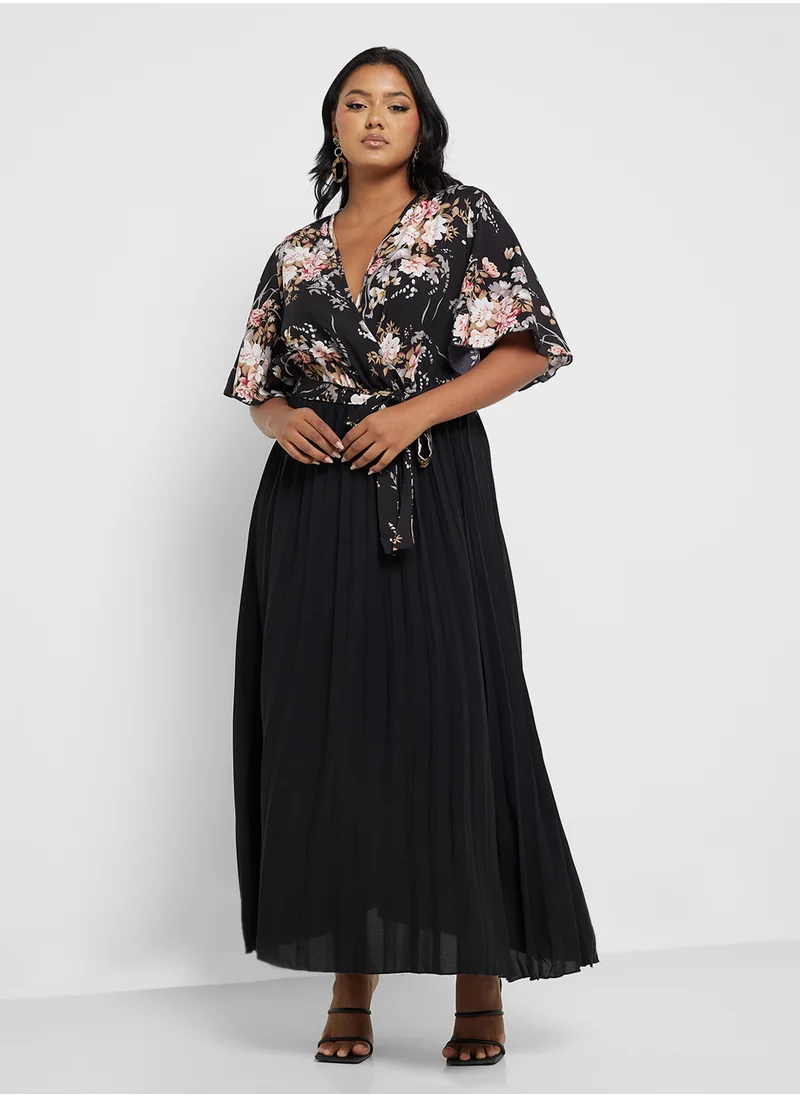 Ella Plus Floral Print Dress With Pleats