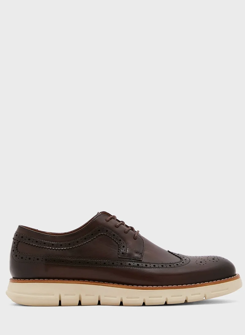 Hoog Brogue Lace Ups