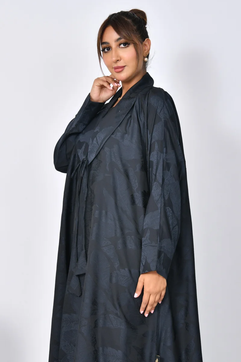 HAWRAA ABAYA Navy blue quarter-cloche abaya with a collar decorated with a tie closure
