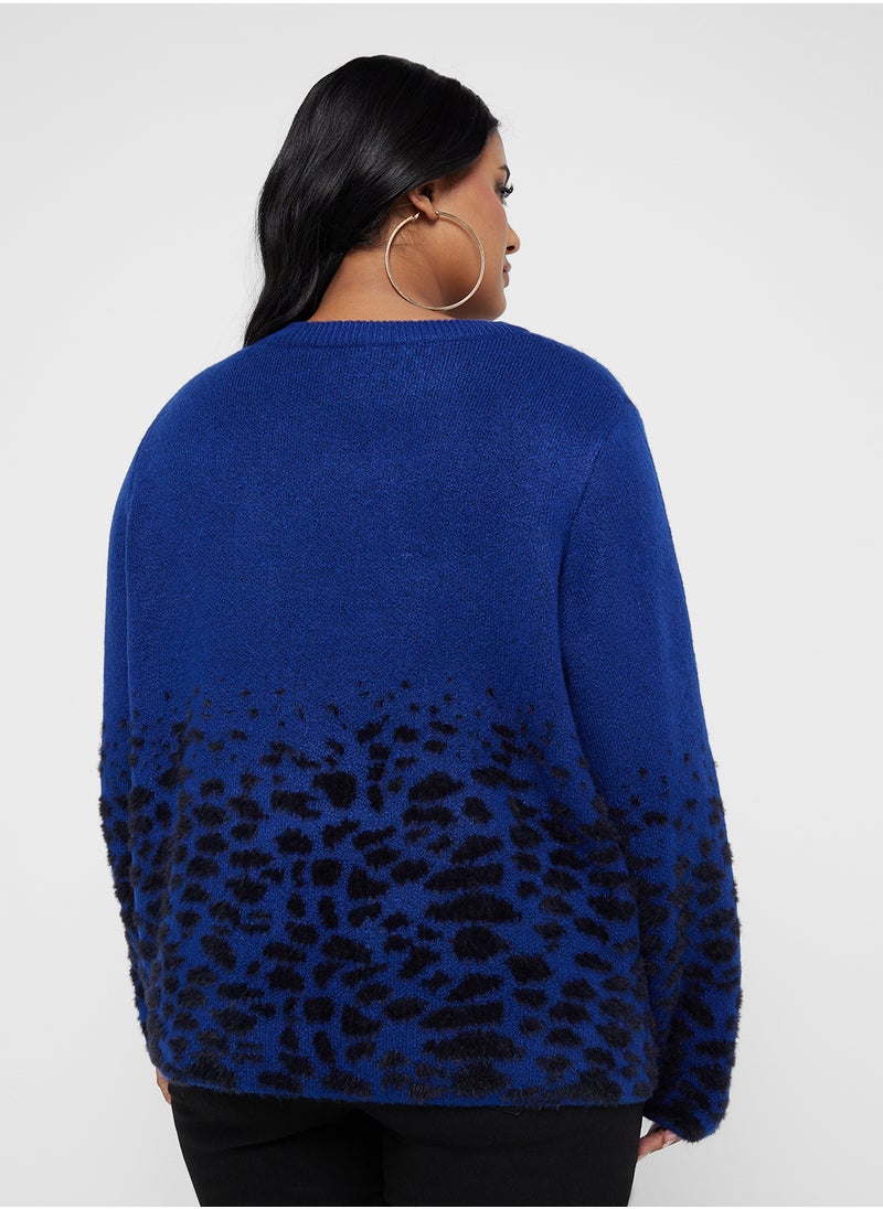 Only Carmakoma Crew Neck Printed Sweater  - Image 2