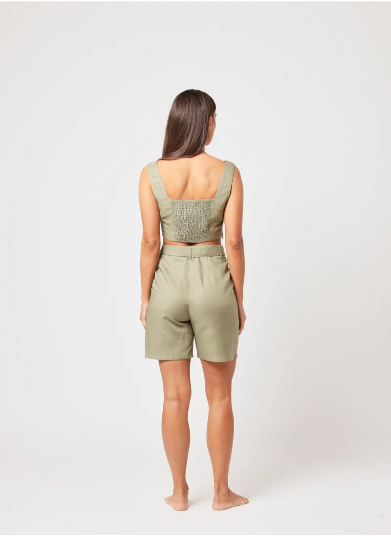 أشيتا فرنانديز Ashita Fernandes Fiza Linen Shorts for women – Olive Green, Lightweight & Breathable, Sustainable Fabric, Everyday & Resort Wear, Effortless Casual Elegance