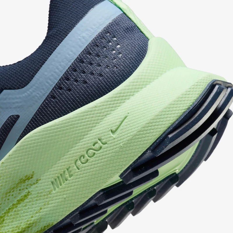 Nike Women's Pegasus Trail 4 Trail-running Shoe