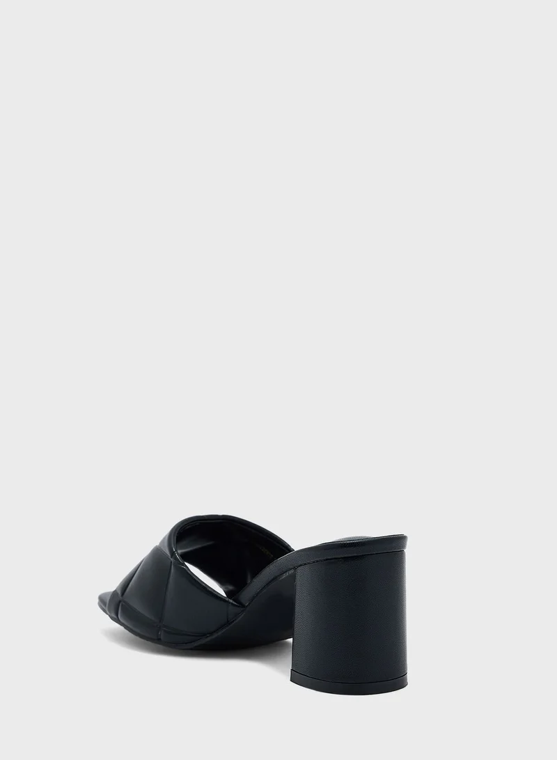Vincci Quilted Strap Sandals