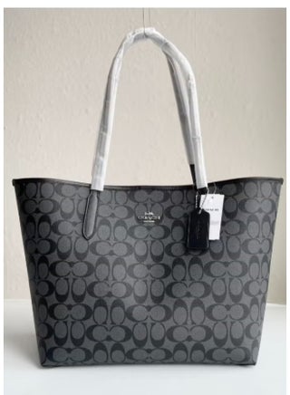 حقائب كوتش أوتليتحقيبة يد كوتش سيتي توت من القماش المميز - موضة نسائية متعددة الاستخدامات، بسعة كبيرة، حجم كبير، حقيبة يمكن حملها باليد أو على الكتف