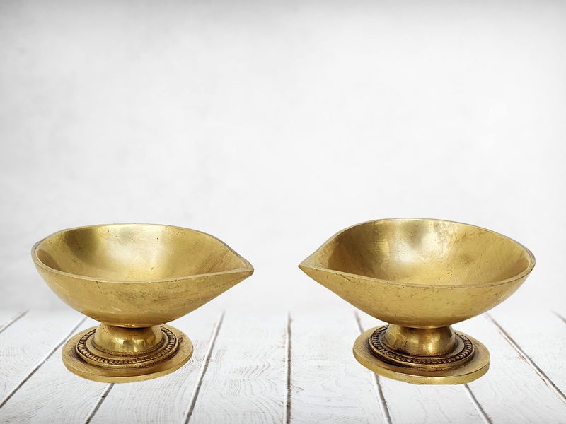 MohanJodero Elegant Brass Diya/Brass Deepam,Brass Deepak,Akhand Diya for Puja Room Set of 2 - Image 5