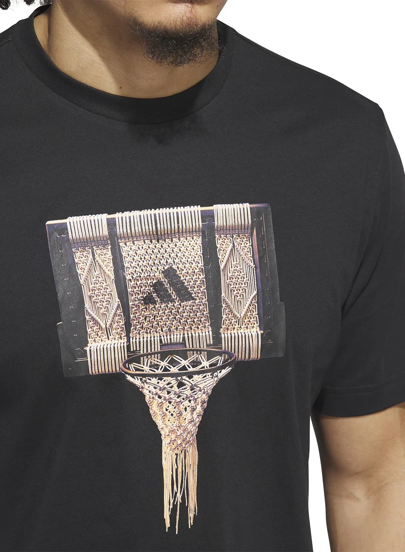 adidas تيشيرت جرافيك معرض كرة السلة