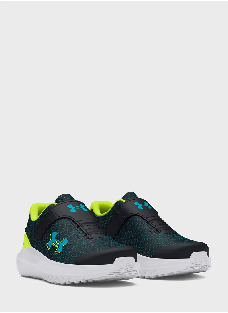 UNDER ARMOUR Kids Surge 4