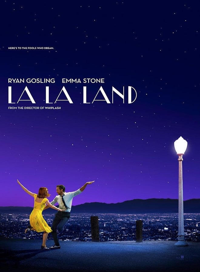 ملصق فيلم La La Land من PosterOffice، النمط A - 24 بوصة × 36 بوصة (33.02 × 48.26 سم). هذه نسخة مطبوعة معتمدة مع ترقيم تسلسلي ثلاثي الأبعاد لضمان الأصالة. - Image 1