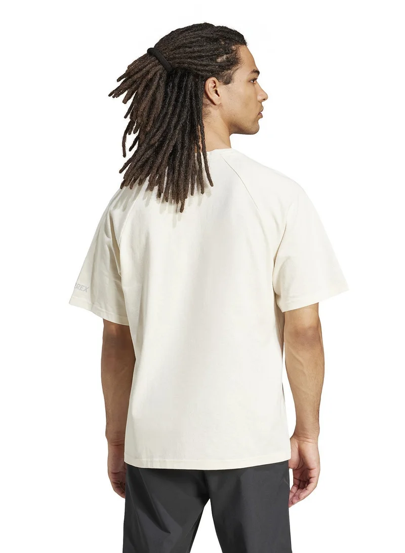 اديداس تيشيرت برسومات