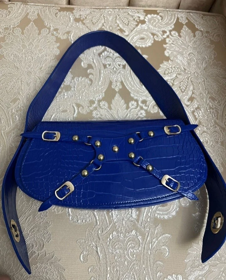 ذا جيرل هاوس Crocodile Pattern Manc Model Women's Shoulder Bag with Double Sided Special Lock System
