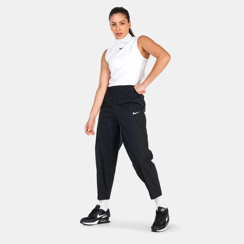 Nike Women's Sportswear Essential High-Rise Curve Pants