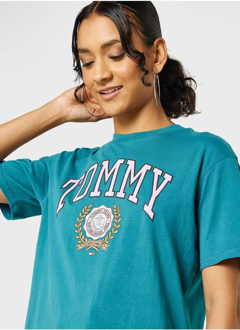 TOMMY JEANS Crew Neck Graphic T-Shirt