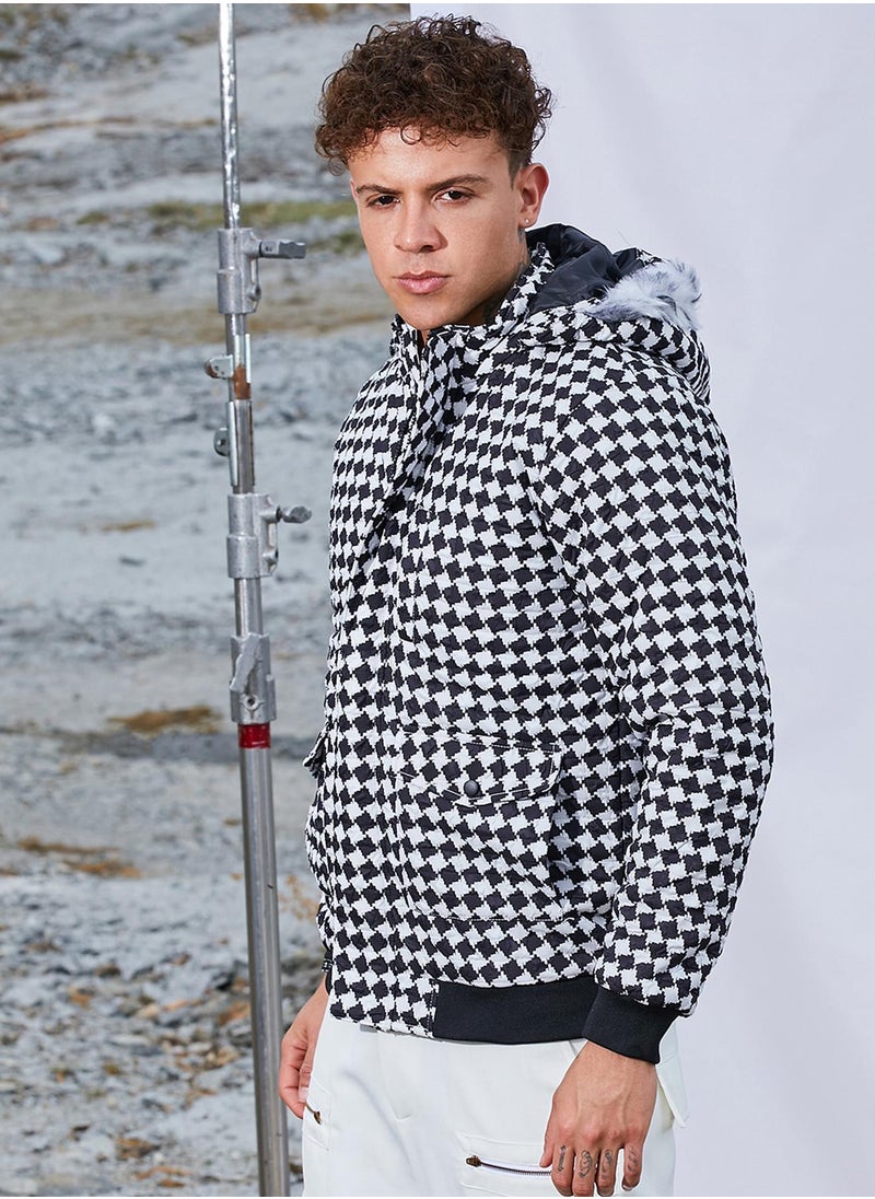 كامبوس سوترا Men's Carbon Black & Chalk White Checkboard Puffer Jacket With Fleece Hood  - Image 3
