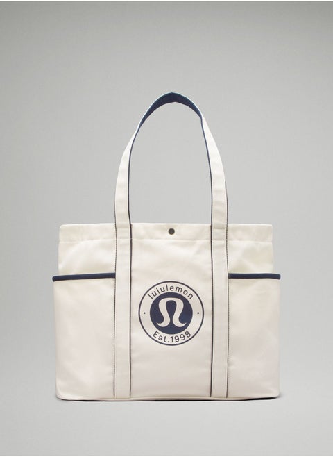 Lululemon Daily canvas bag with multiple pockets