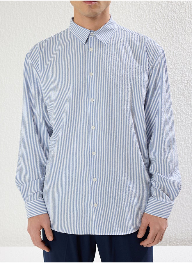 trendyol Blue Oversized Striped Seersucker Flexible Comfortable Fabric Knit Shirt TMNSS25GO00024  - Image 4