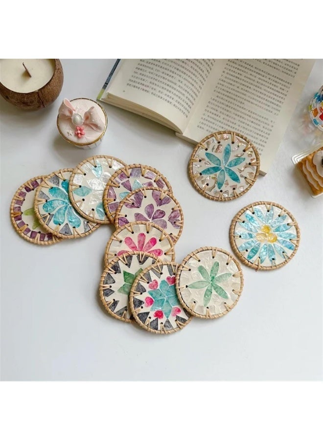 كوزي نست كوسترات دائرية يدوية من راتان مع تطعيم أم اللؤلؤ الملون، مقاومة للحرارة، طقم 4 قطع لحماية الطاولة وتزيين القهوة، الشاي، الحفلات وديكور المنزل ألوان عشوائية - Image 3