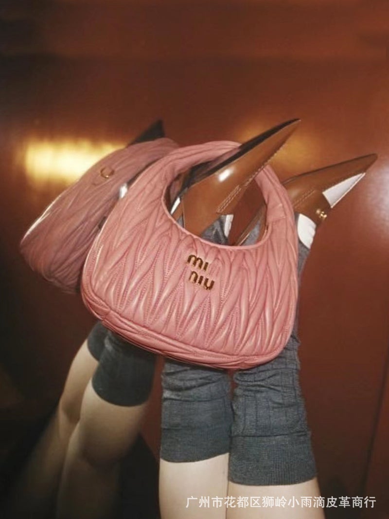 Miu Sheep Leather Hobo Handbag Classic Shoulder Crossbody Underarm Bag Pleated Cloud Bag Star Women'S Bag M - Image 2