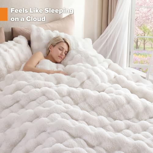 YIKUSH White Comforter Set Full – Ultra Soft & Warm Faux Fur Comforter for Winter, Elegant Fluffy Cream Comforter with Pillowcases, Cozy White Full Bedding Set - Image 3