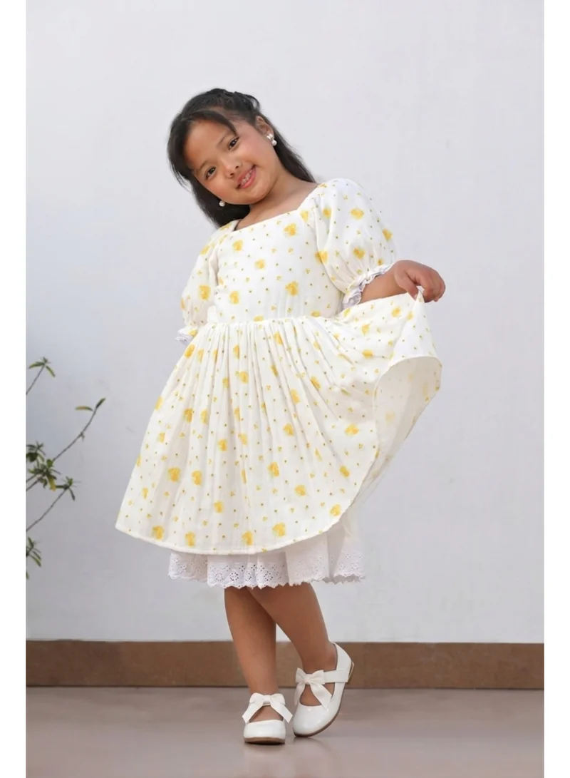 Luxe & Hardy فستان كاميلي للبنات بطبعة زهور من الدانتيل