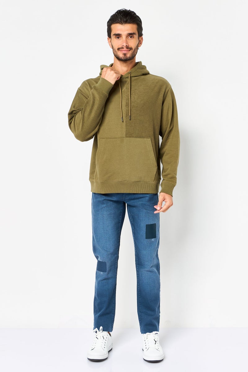 Celio هودي رجالي بأكمام طويلة منقوش، زيتوني داكن - Image 4