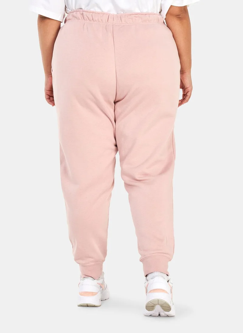 Nike Women's Sportswear Club Fleece Mid-Rise Joggers (Plus Size)