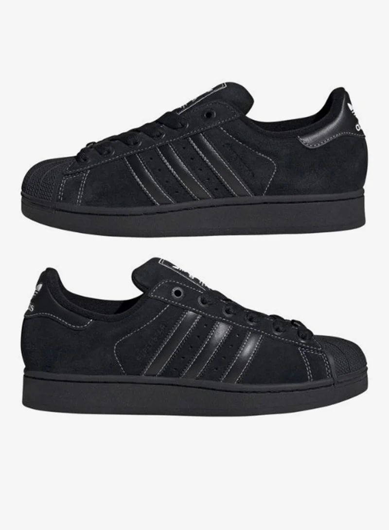 اديداس اوريجينالز أحذية أديداس سوبر ستار  للنساء باللون الأسود من أوريجينالز