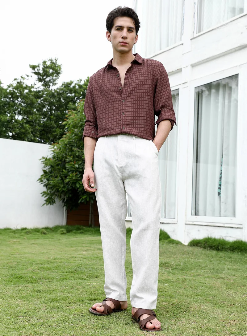 Campus Sutra Lightweight - Off White Textured Trousers