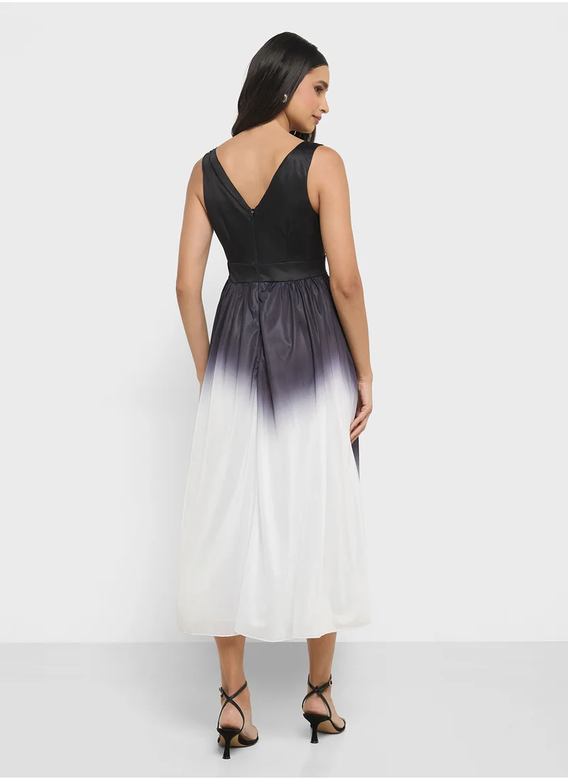 ايلا Monochrome Ombre Dress