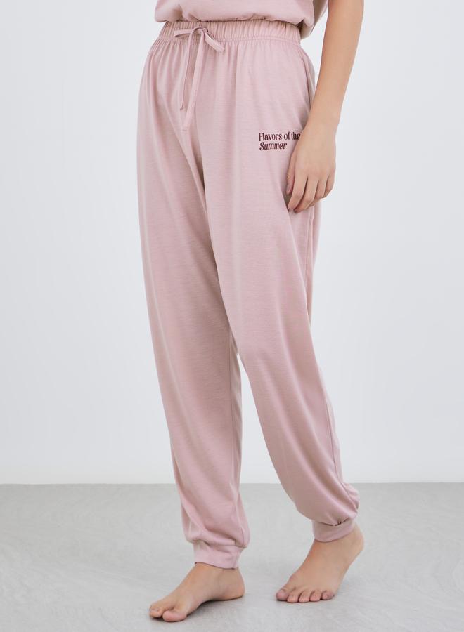 ستايلي طقم بيجامة وتيشيرت بأكمام قصيرة بطبعة جرافيك - Image 5