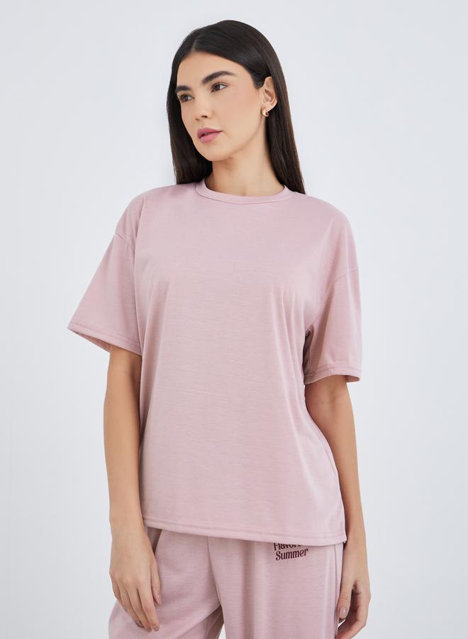 ستايلي طقم بيجامة وتيشيرت بأكمام قصيرة بطبعة جرافيك - Image 3