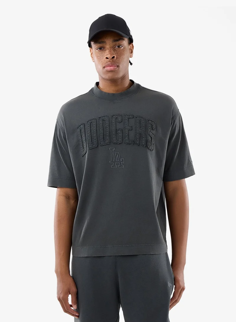 نيو ايرا تيشيرت لوس أنجلوس دودجرز  بوكسي مغسول