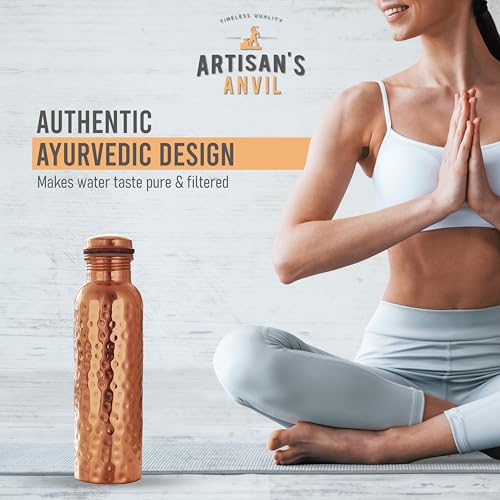 Artisan's Anvil زجاجة ماء نحاسية من أرتيزانز أنفيل - 32 أونصة - زجاجة ماء نحاسية نقية متعددة الاستخدامات وصديقة للسفر - زجاجة شرب نحاسية أيورفيدية للنساء والرجال - تصميم فم واسع - حقيبة قماشية للحمل - Image 5