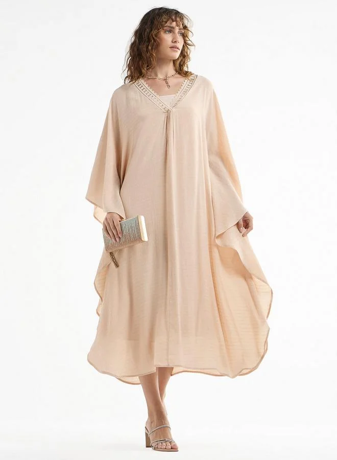 سبلاش فيڤ فستان ميدي قفطان سادة بأكمام طويلة وتفاصيل دانتيل