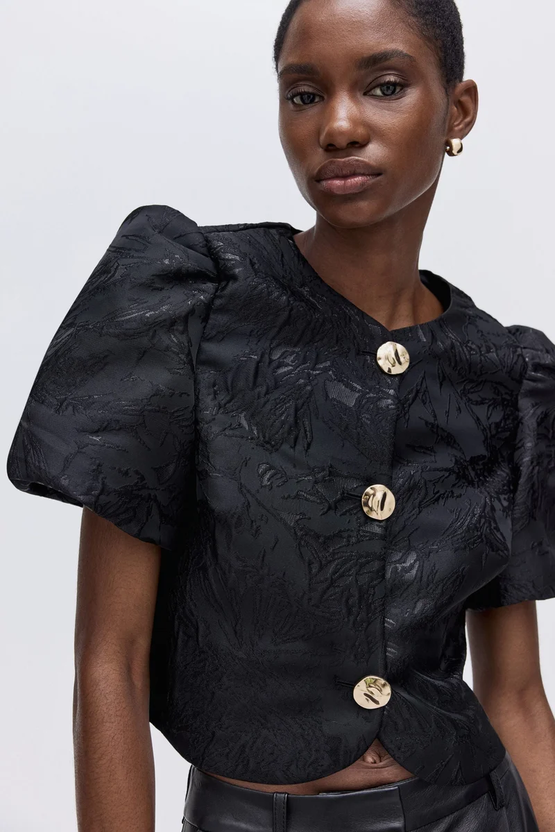 اتش اند ام بلوزة بأكمام منفوخة