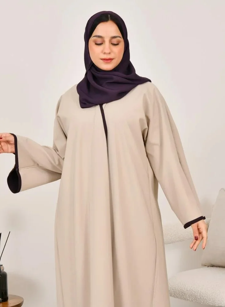 عبايات لمحة عباية سادة دبل فيس باللون البيج الكريمي والأرجواني الداكن