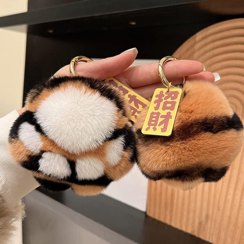 woobles Cute Fluffy Plush Keychain, Plush Soft Tiger Paw Keychain Personalized Funny Animal Paw Key Ring Universal - Image 2