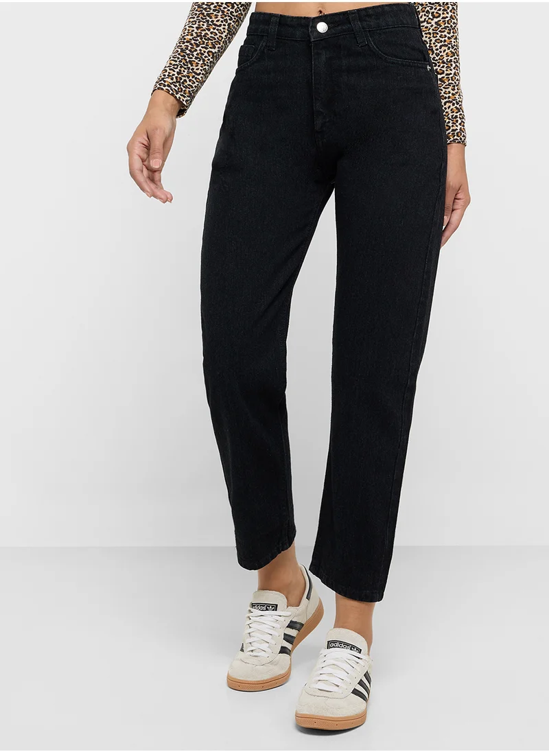 جينجر High Rise Staight Fit Jeans