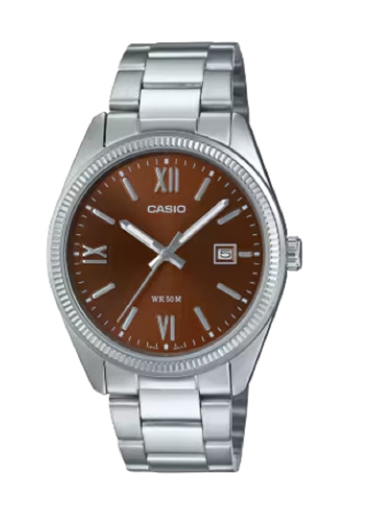 كاسيو ساعة كاسيو الكلاسيكية التناظرية للرجال | ساعة رسمية من الفولاذ المقاوم للصدأ بإطار مُضلّع