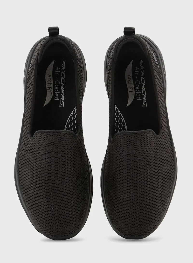 SKECHERS Go Walk Arch Fit