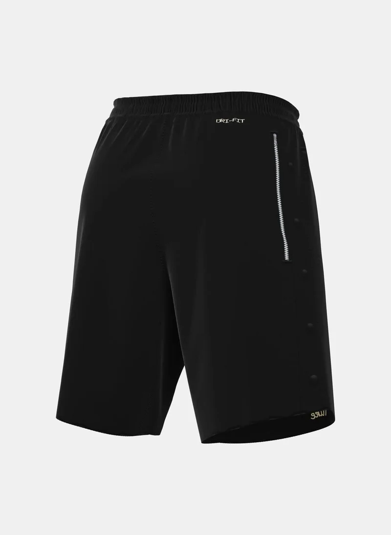 Nike Men's Standard Issue Dri-FIT Basketball Shorts