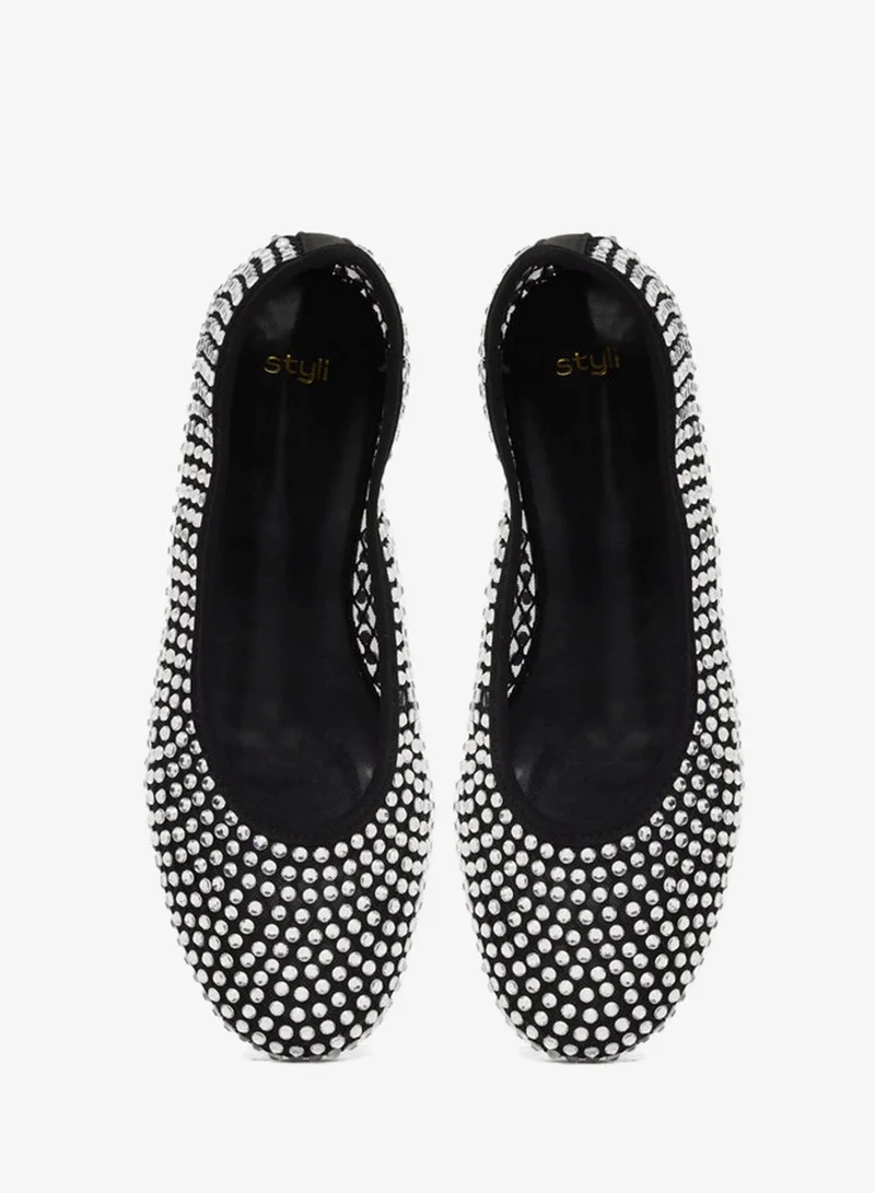 Styli Embellished Round Toe Ballerina Shoes