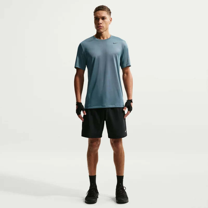 نايكي Men's Dri-FIT Legends Training T-Shirt