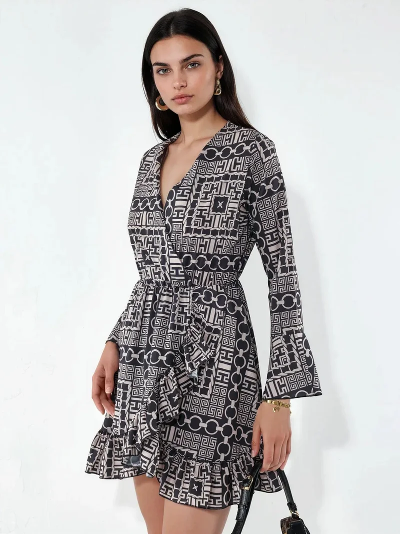 جينيفر Geometric Wrap Mini Dress With Tie Waist
