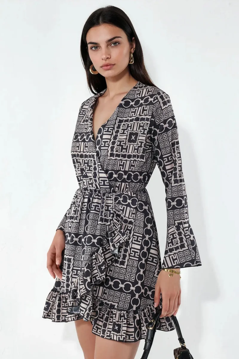 جينيفر Geometric Wrap Mini Dress With Tie Waist