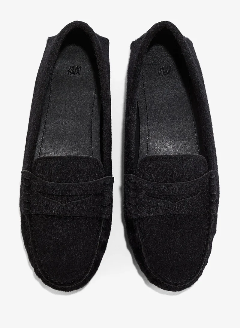 اتش اند ام حذاء لوفر