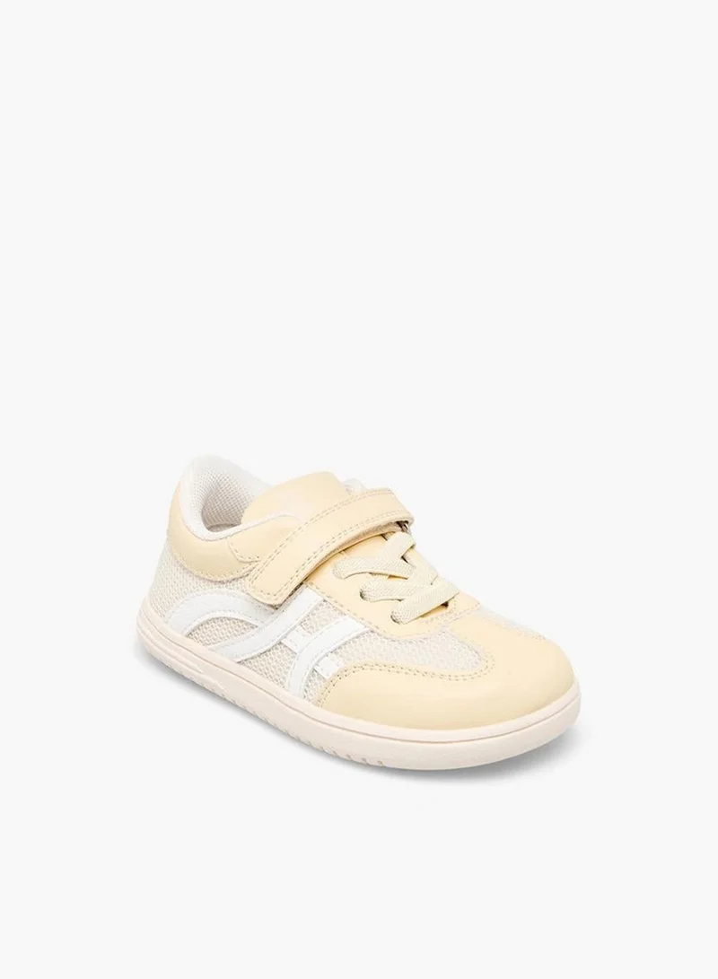 بيرفيت Girls Hook & Loop Ankle Sneakers