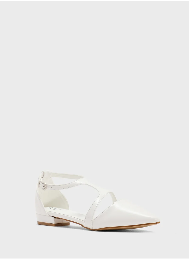جينجر Pointed Flat With Ankle Strap