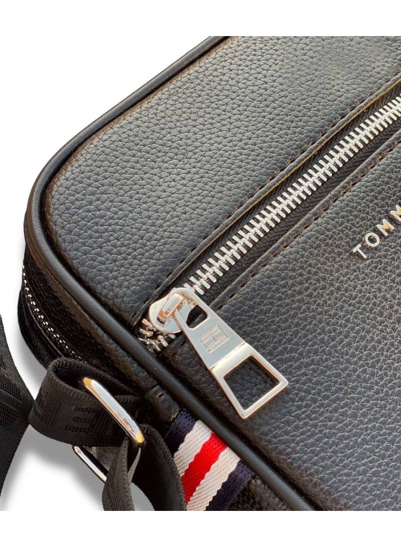 Tommy Hilfiger Plus Crossbody bag from Tommy Hilfiger for men, black  - Image 3