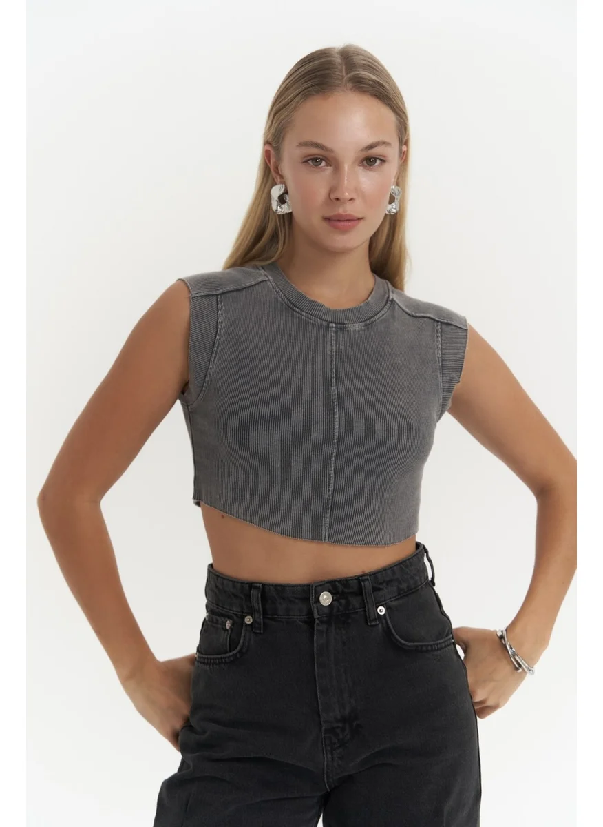Mai Collection Swipe Smoke Wash Crop
